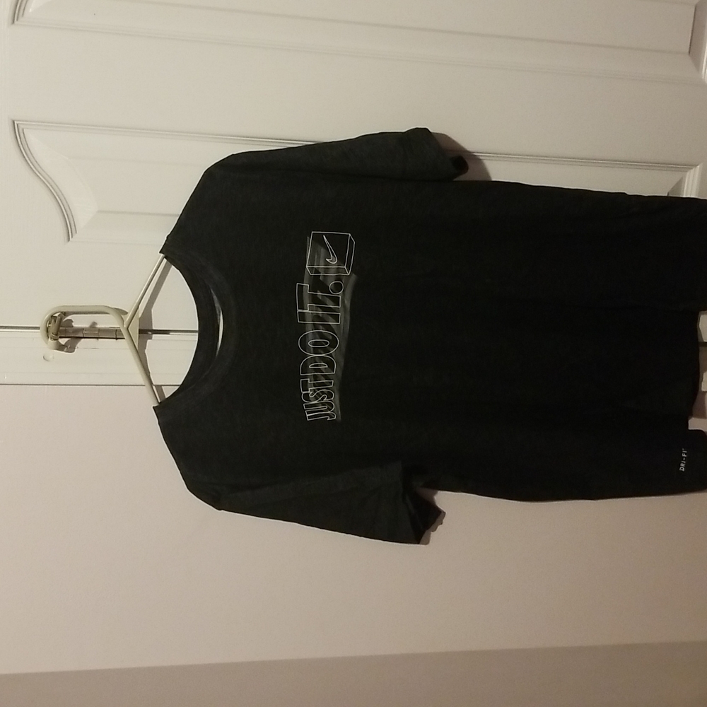 Nike dri fit. Large grey tee shirt.